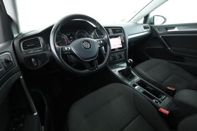 Volkswagen Golf image 4