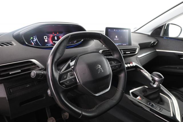 Peugeot 3008 image 3