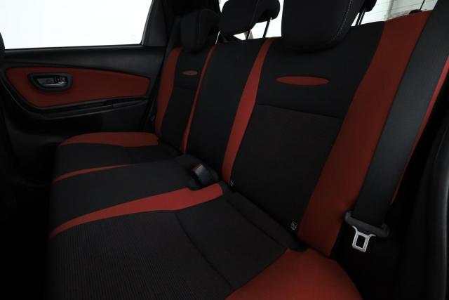 Toyota Yaris image 5