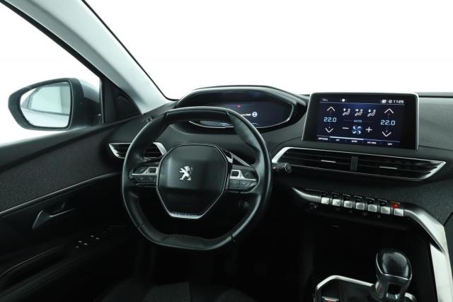 Peugeot 3008 image 3