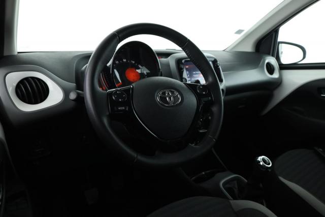 Toyota Aygo image 8