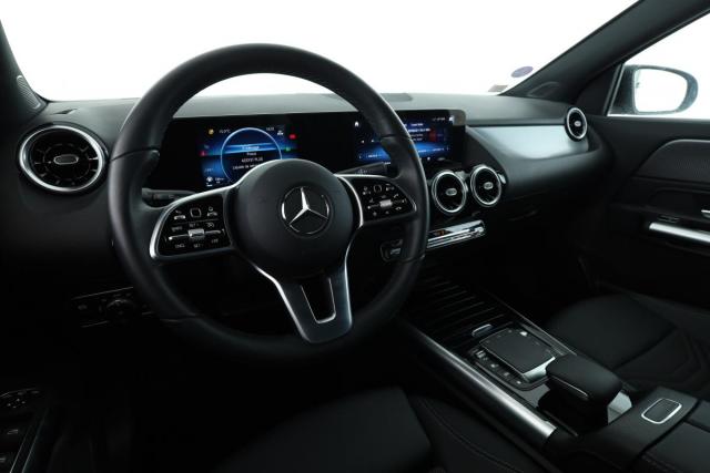 Mercedes Benz Gla image 1
