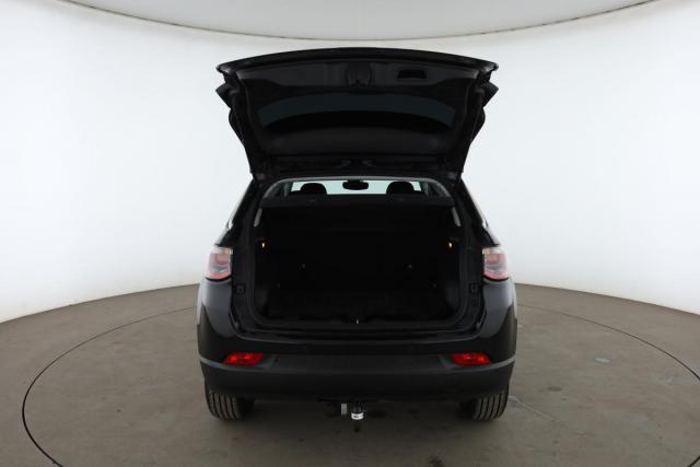 Jeep Compass image 1