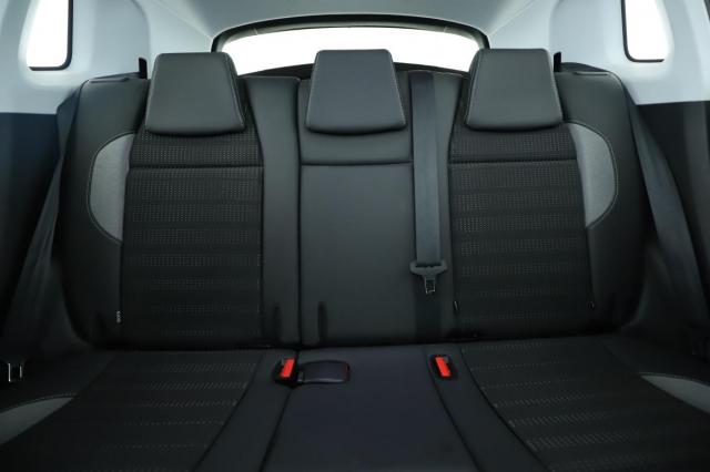 Peugeot 2008 image 6