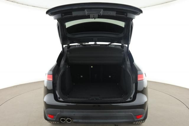 Jaguar F-Pace image 1