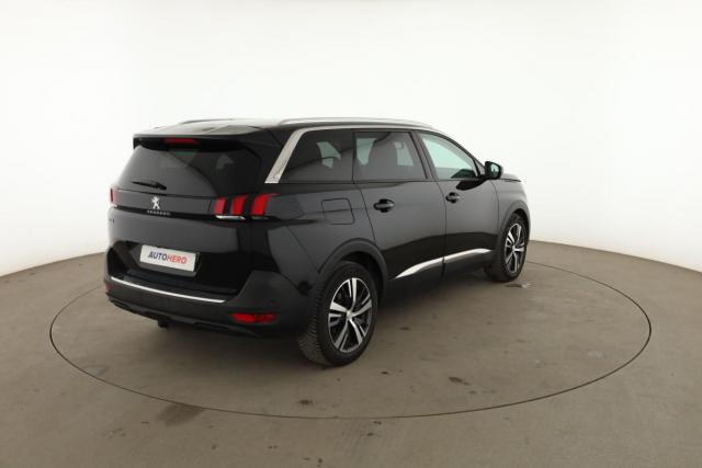 Peugeot 5008 image 3