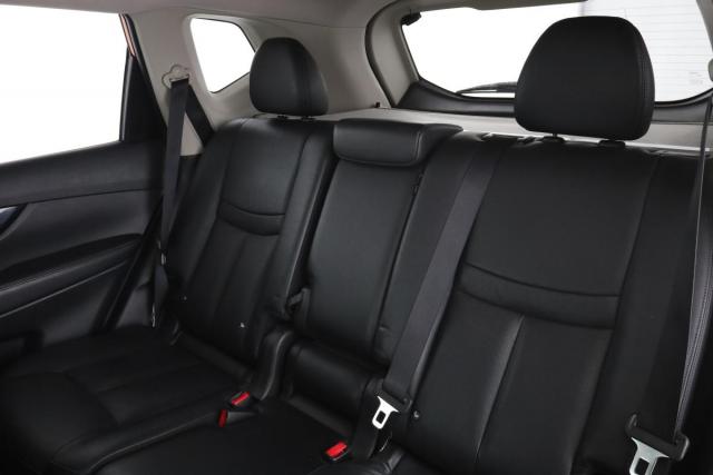 Nissan X-Trail image 8