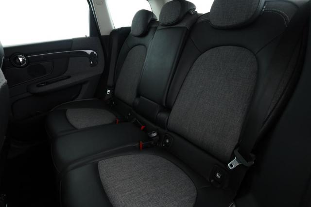 Mini Countryman image 8