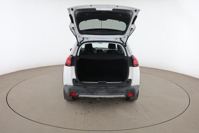 Peugeot 2008 image 8