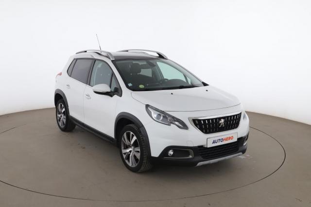 Peugeot 2008 image 2