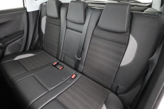 Peugeot 2008 image 5