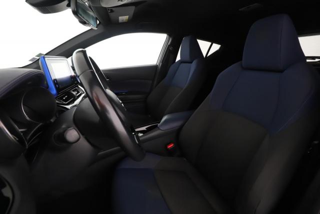 Toyota C-Hr image 1