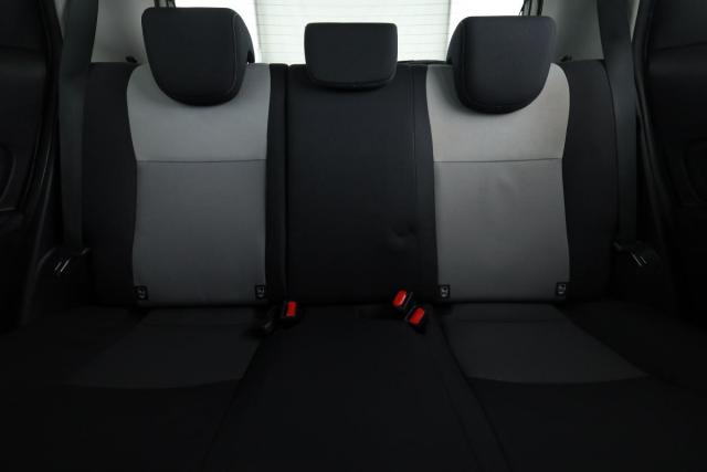 Toyota Yaris image 8