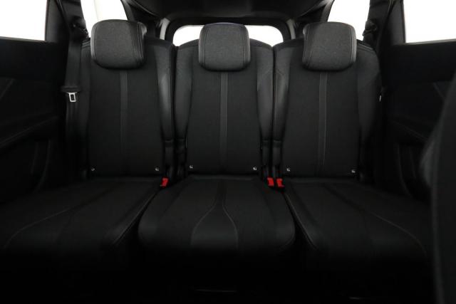 Peugeot 5008 image 9