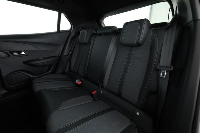 Peugeot 2008 image 2