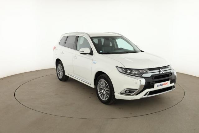 Mitsubishi Outlander image 8