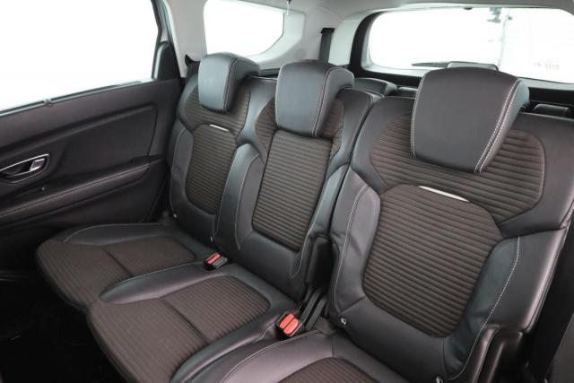 Renault Grand Scénic image 2