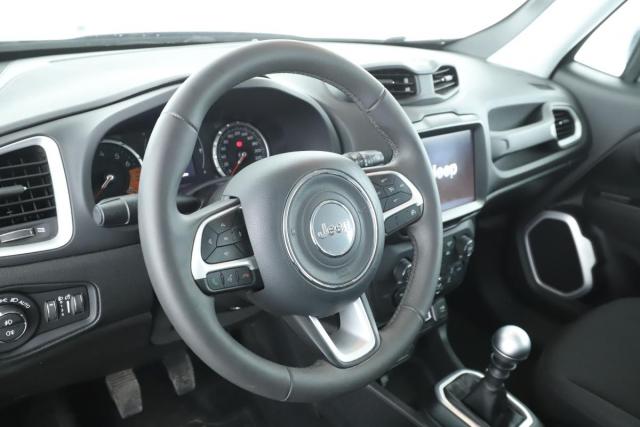 Jeep Renegade image 4
