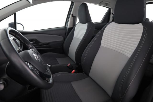 Toyota Yaris image 2