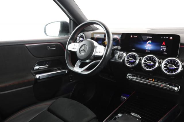 Mercedes Benz Glb image 8
