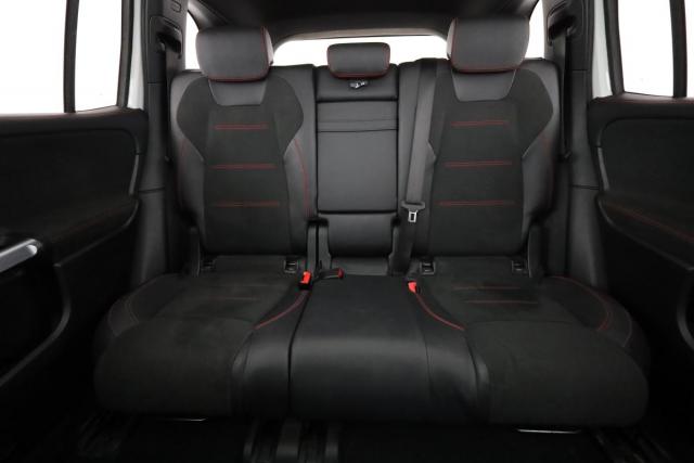 Mercedes Benz Glb image 3
