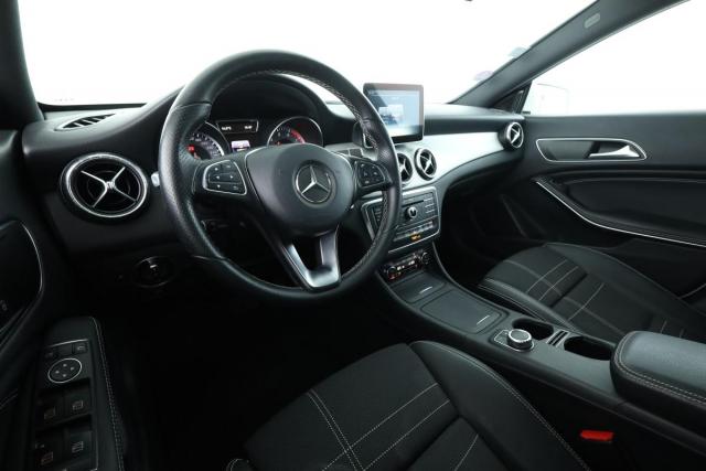 Mercedes Benz Cla Shooting Brake image 4