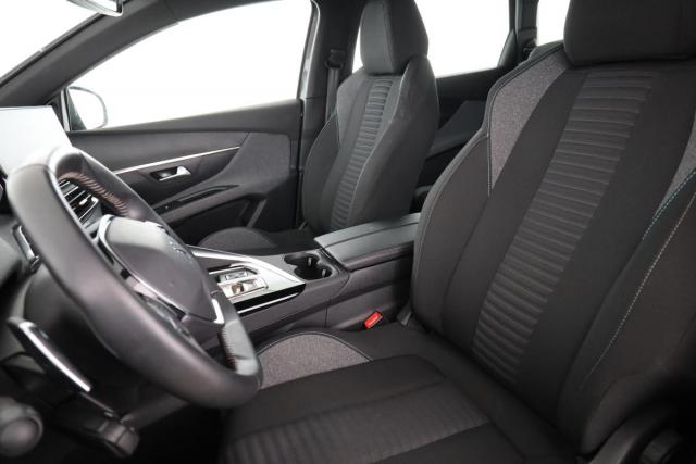 Peugeot 5008 image 3