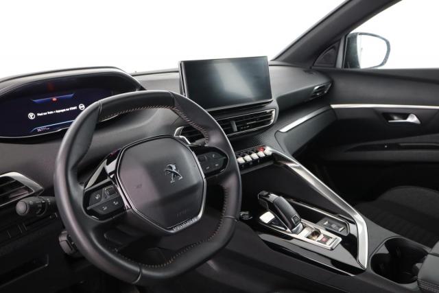 Peugeot 5008 image 8