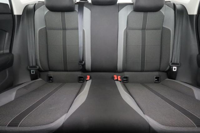 Volkswagen Polo image 8