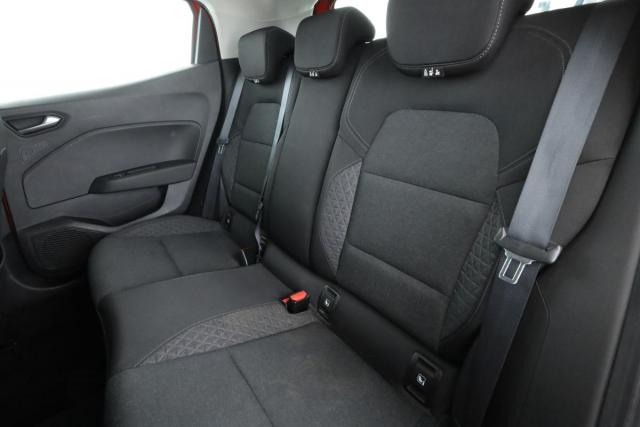 Renault Clio image 9