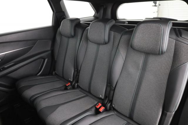Peugeot 5008 image 9