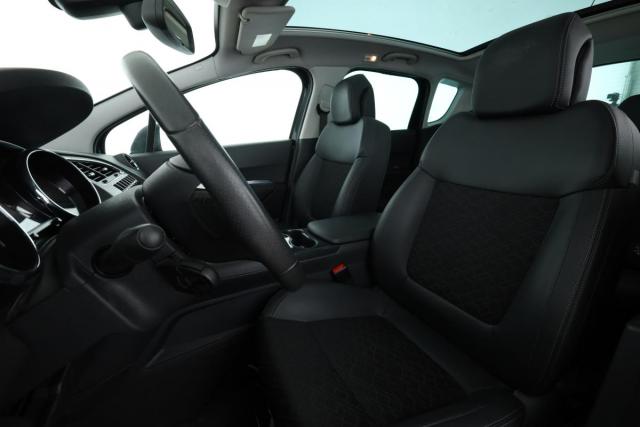 Peugeot 3008 image 1