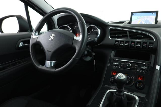 Peugeot 3008 image 3