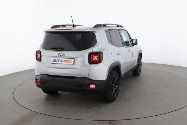 Jeep Renegade image 8