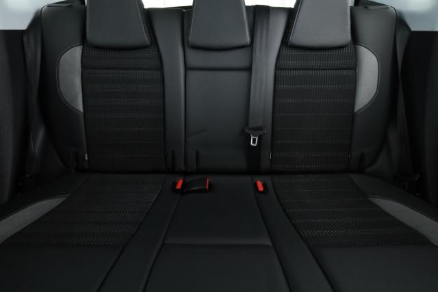 Peugeot 2008 image 9