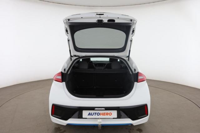 Hyundai Ioniq image 2