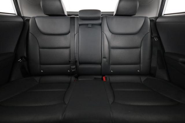 Hyundai Ioniq image 3