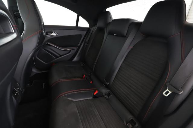 Mercedes Benz Cla image 8