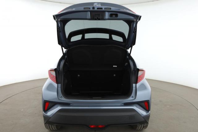 Toyota C-Hr image 7