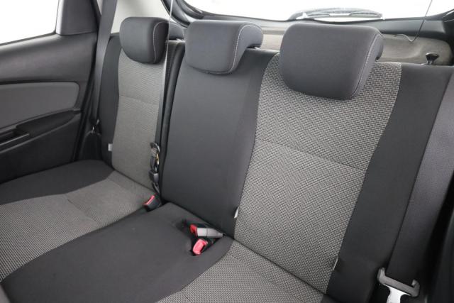 Toyota Yaris image 8