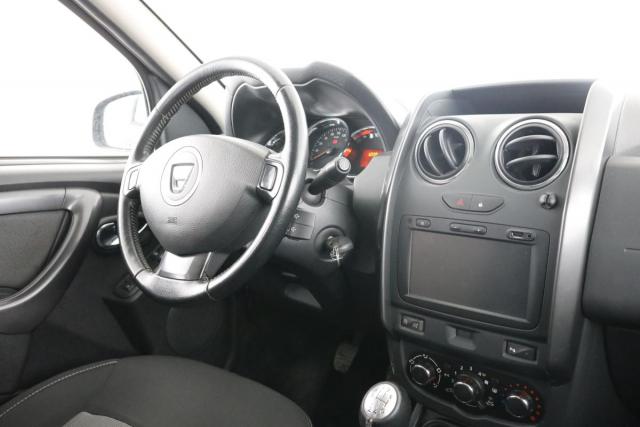 Dacia Duster image 9