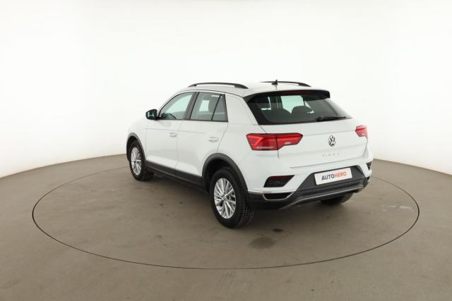 Volkswagen T-Roc image 9