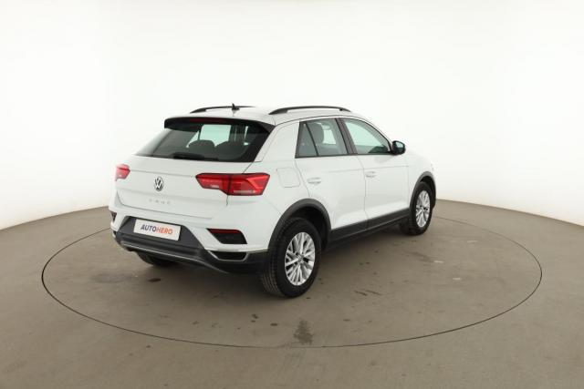 Volkswagen T-Roc image 6
