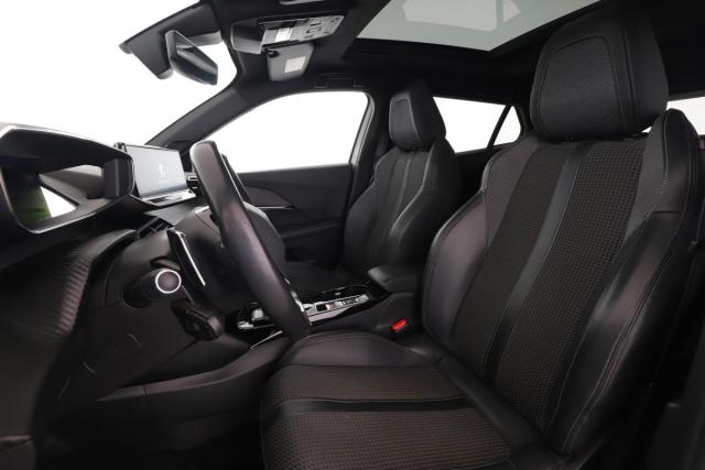 Peugeot 2008 image 1