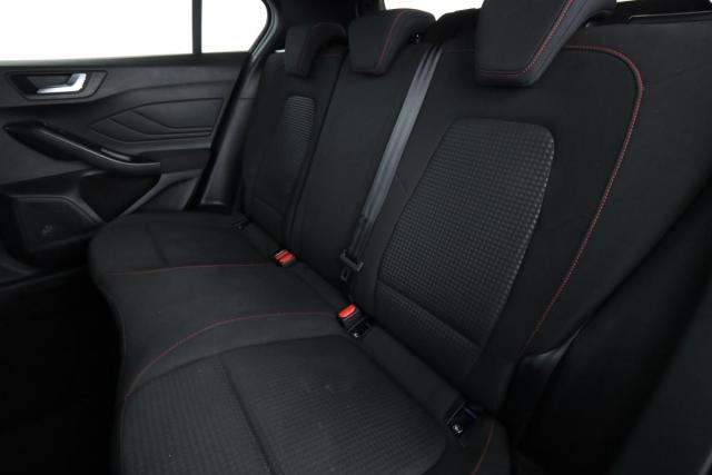 Ford Focus image 6