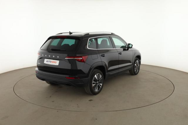 Skoda Karoq image 4