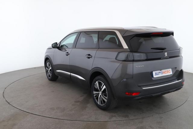 Peugeot 5008 image 2