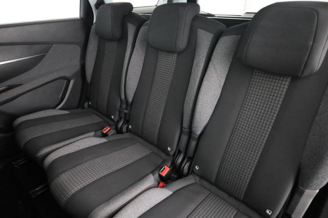 Peugeot 5008 image 9