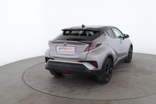 Toyota C-Hr image 9