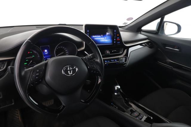 Toyota C-Hr image 7